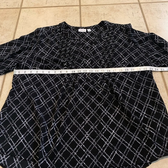 Kim Rogers Curvy Lattice Print Blouse - Black & White, Size 2X - Picture 3 of 7